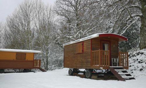 Roulottes sous la neige